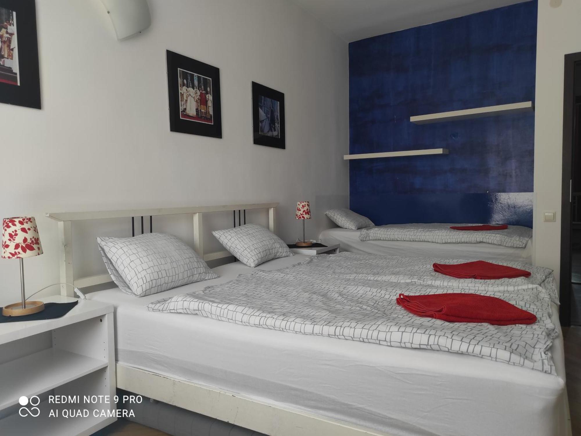 Apartment Maximilian บราติสลาวา ภายนอก รูปภาพ
