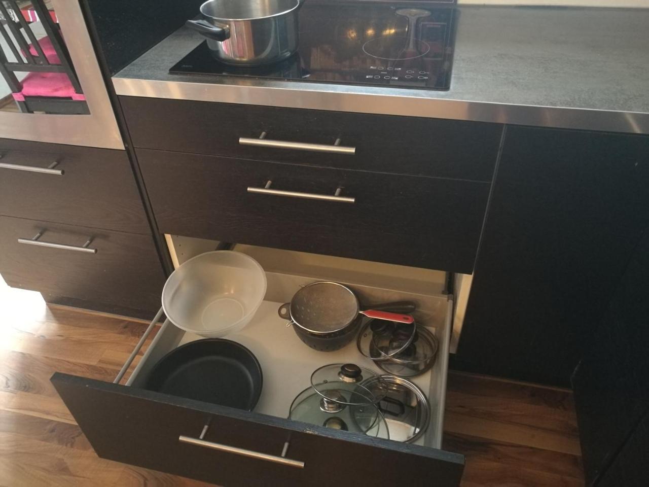 Apartment Maximilian บราติสลาวา ภายนอก รูปภาพ